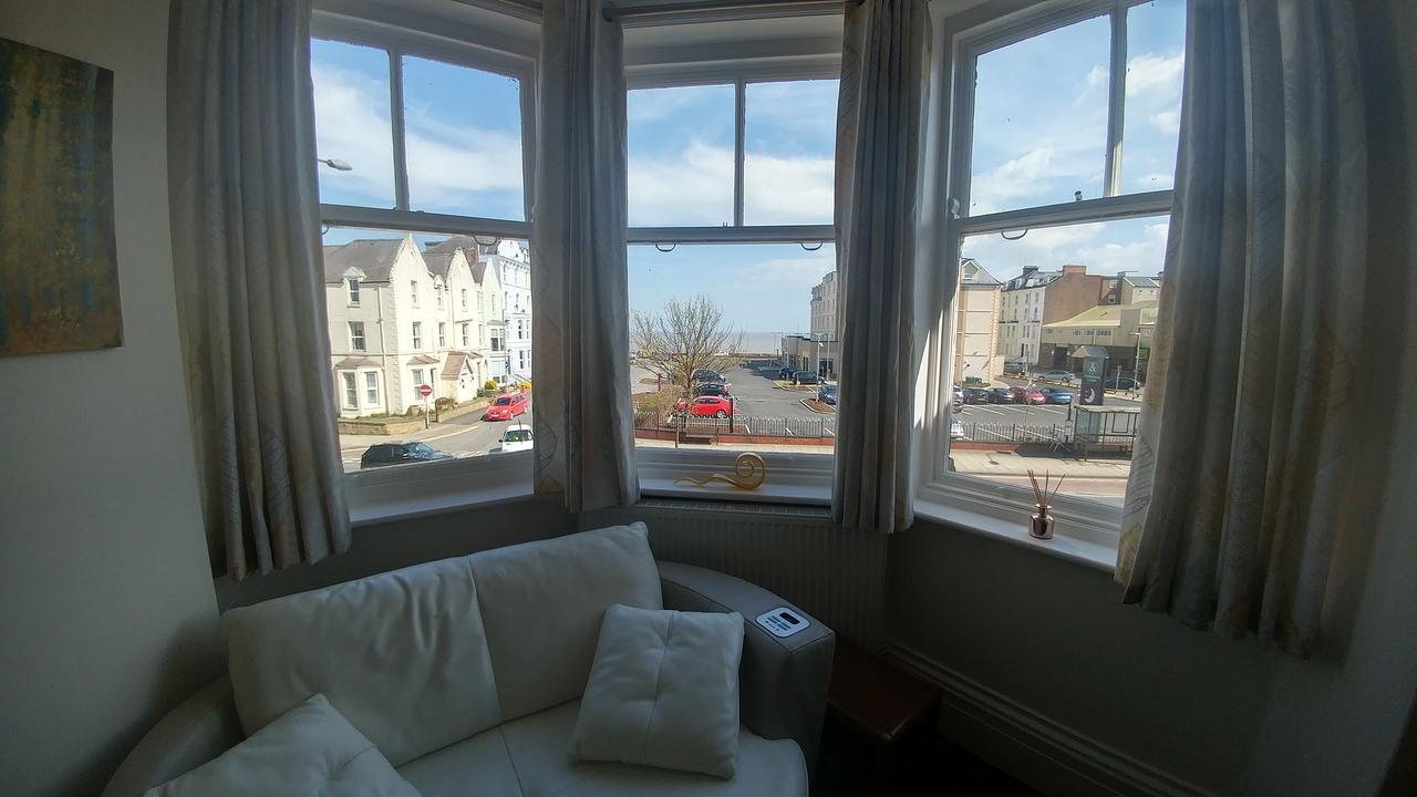The Mon 4* Bridlington
